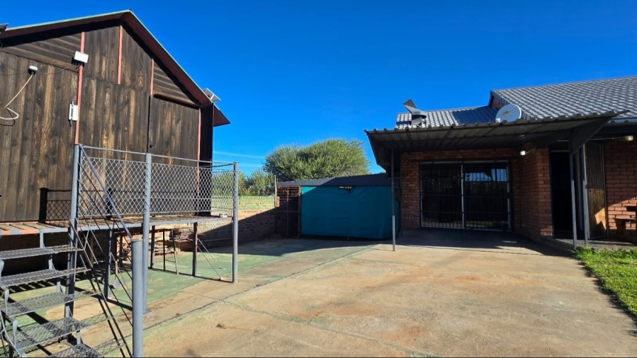 2 Bedroom Property for Sale in Koffiefontein Free State